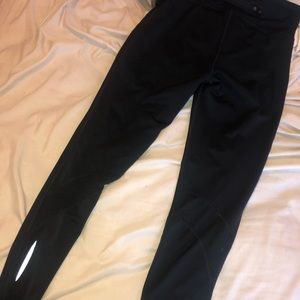 SOLD Under Armour Womens running dri fit Leggings